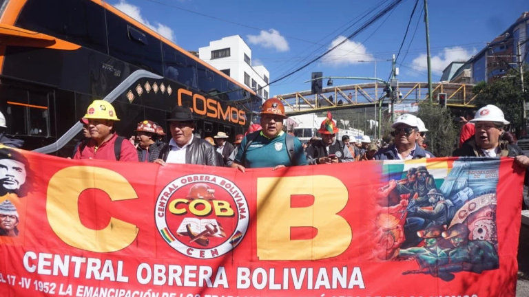 “Tenemos que ser más realistas”: Legisladores cuestionan a la COB por pedir 20% de alza salarial