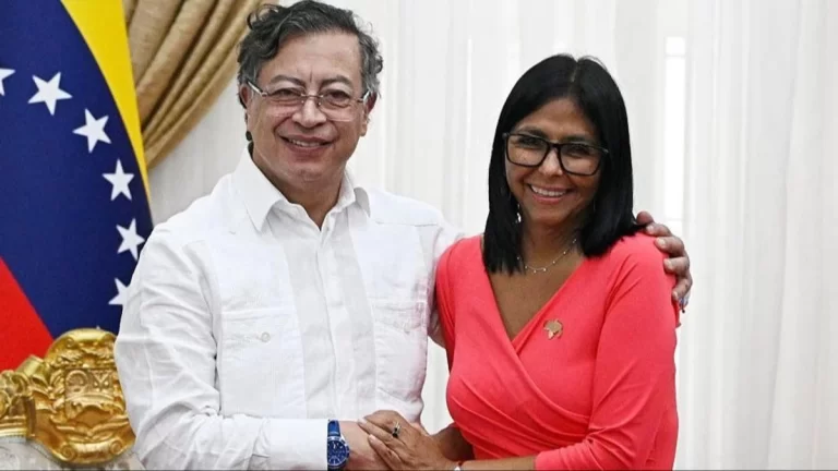 Petro visita a Delcy Rodríguez en Caracas: qué rol juega Colombia en la transición en Venezuela