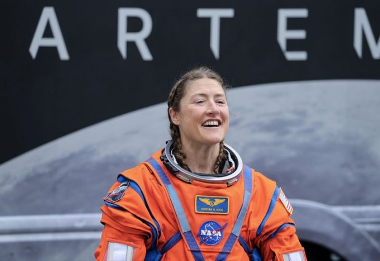 Christina Koch hace historia como la única mujer en la misión Artemis II rumbo a la Luna