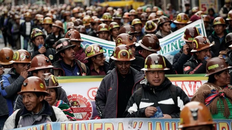 Economista vincula proyección negativa del FMI para Bolivia a conflictos internos y falta de financiamiento externo