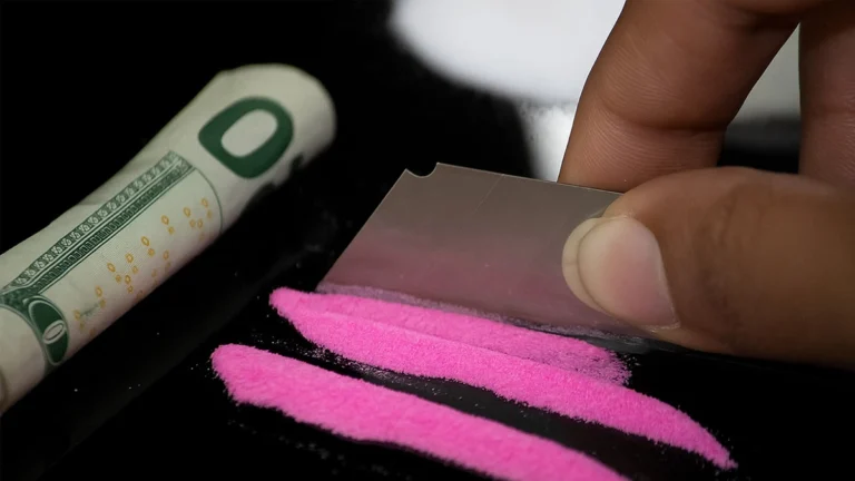 Drogas alteradas agravan el riesgo del consumo en América Latina y convierten cada dosis en una "ruleta rusa"