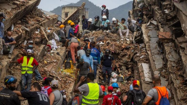 Se eleva a 2.295 los fallecidos por el doble terremoto de hace una semana en Venezuela