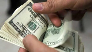 Dólar oficial baja a Bs 11,53 y acumula tercer día de caída desde el tope de Bs 12,64